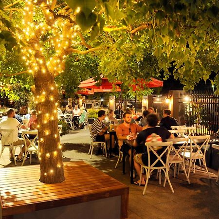 The Stirling Arms Hotel Пърт Екстериор снимка